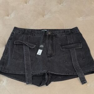 Fashion Nova Charcoal Cargo Shorts